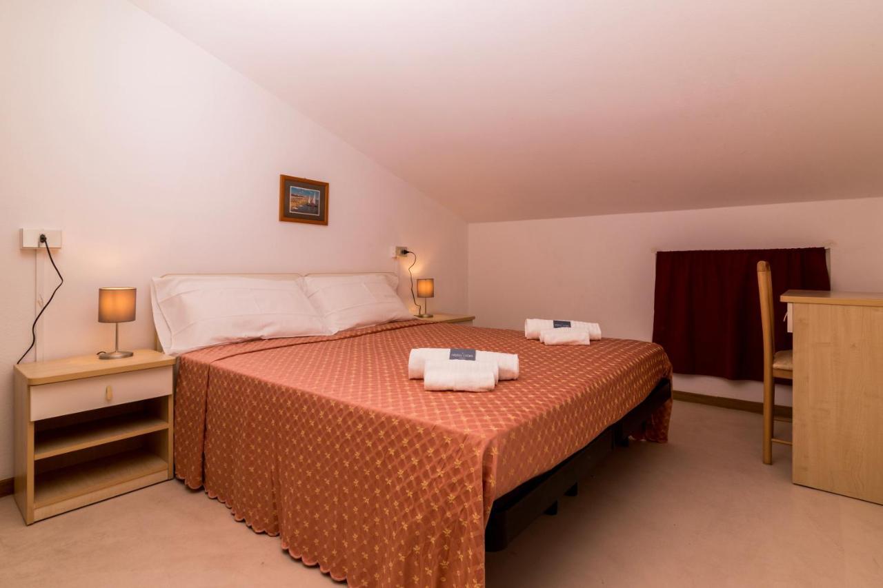 Hotel Lydia Cervia Exteriör bild