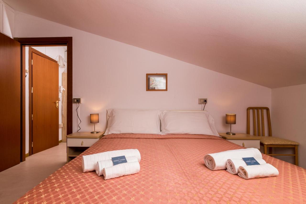 Hotel Lydia Cervia Exteriör bild
