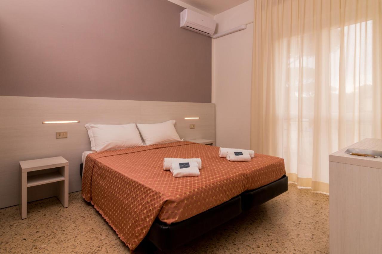 Hotel Lydia Cervia Exteriör bild