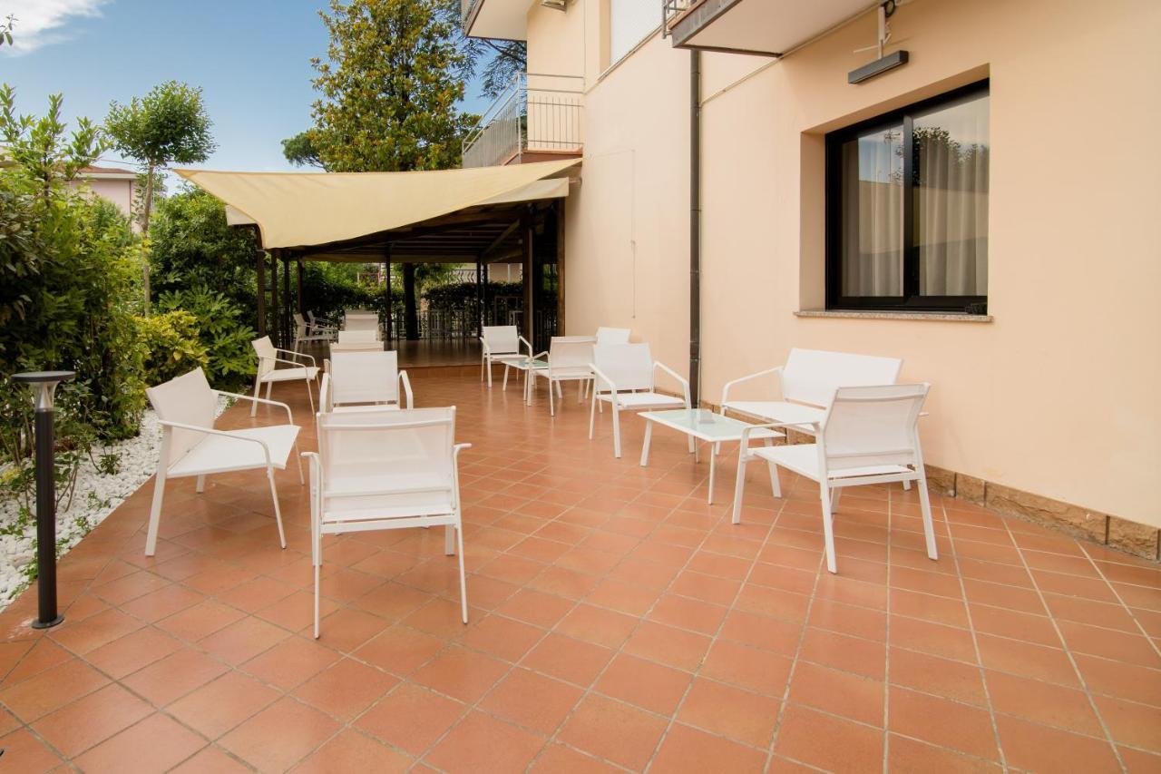 Hotel Lydia Cervia Exteriör bild